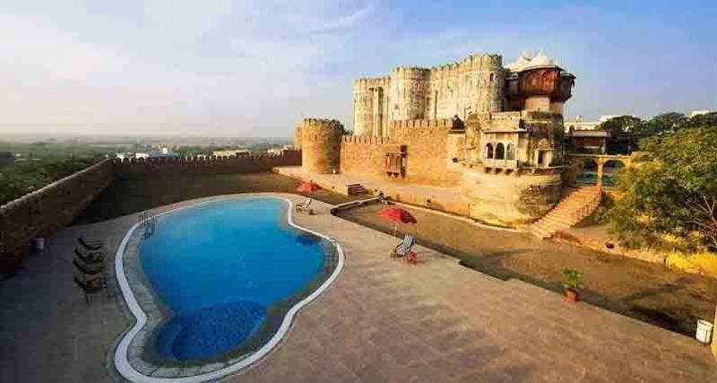 Atulya Fort Khejarla Exteriör bild