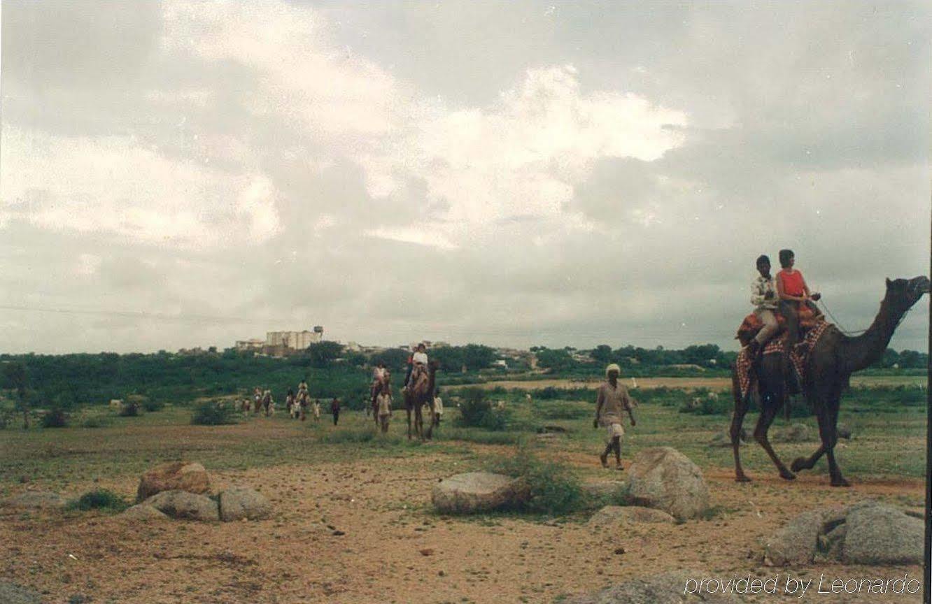 Atulya Fort Khejarla Exteriör bild